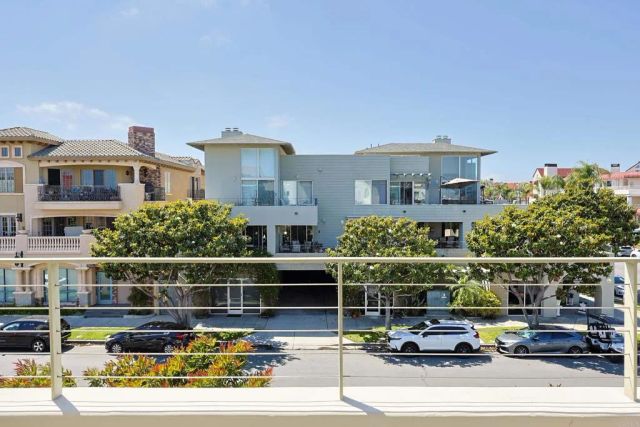 1220 1st Street 303, Coronado, CA 92118