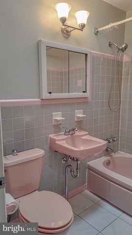 11718 DENMAN RD, Philadelphia, PA 19154