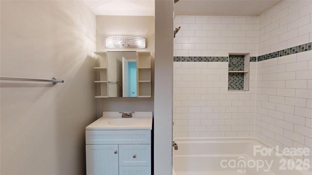 3280 Heathstead Place, Charlotte, NC 28210