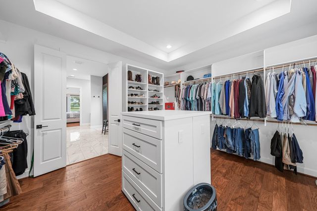 1650 Lundy Lane, Friendswood, TX 77546