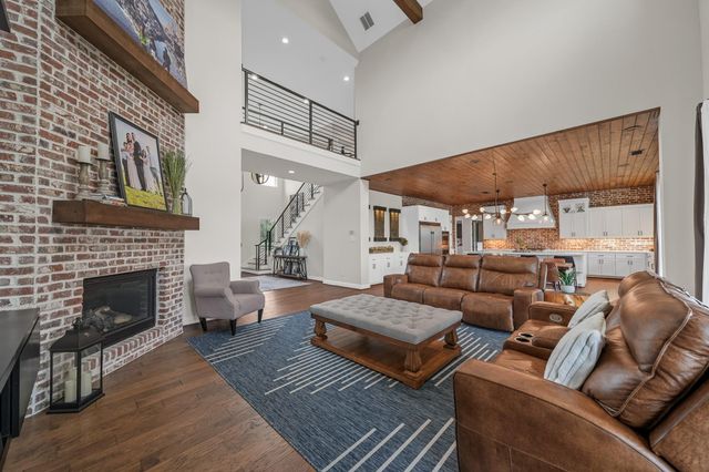 1650 Lundy Lane, Friendswood, TX 77546