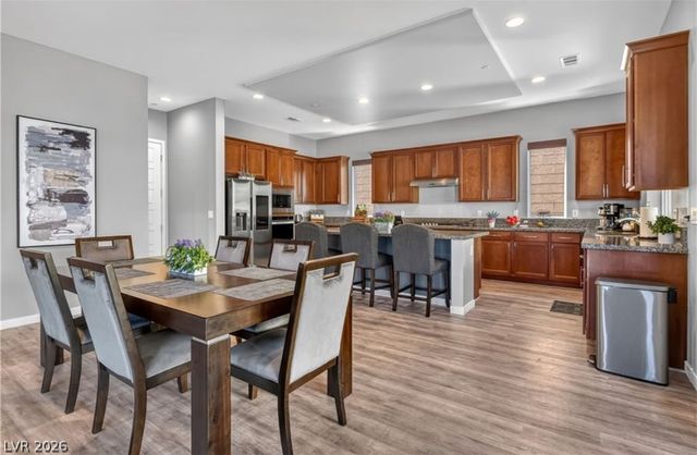 28 Vista Outlook Street, Henderson, NV 89011