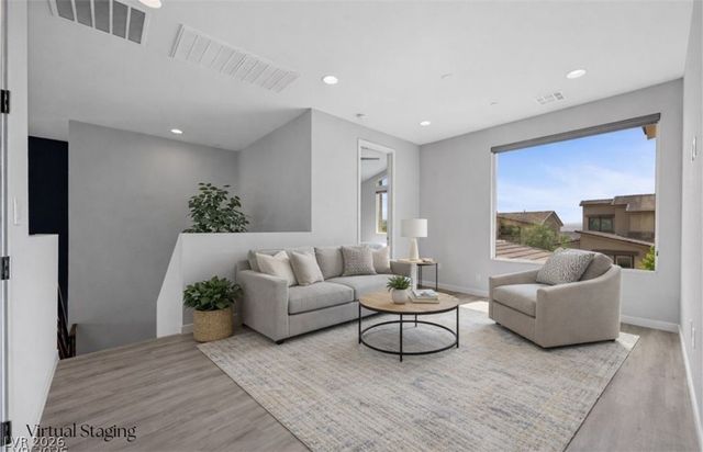 28 Vista Outlook Street, Henderson, NV 89011