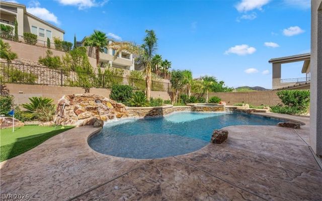 28 Vista Outlook Street, Henderson, NV 89011
