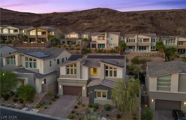 28 Vista Outlook Street, Henderson, NV 89011