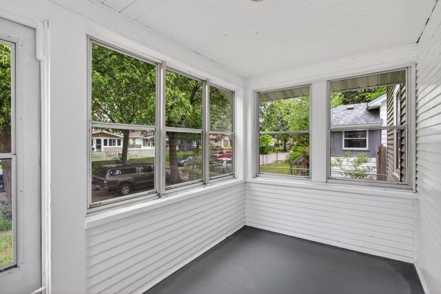 4700 Aldrich Avenue N, Minneapolis, MN 55430