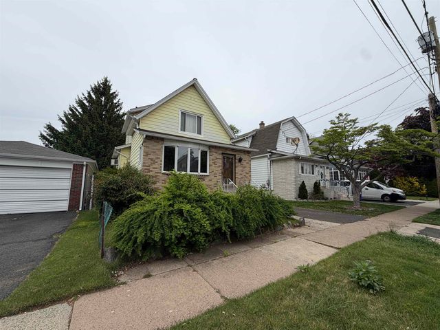 337 WILLOW AVE, Lyndhurst, NJ 07071
