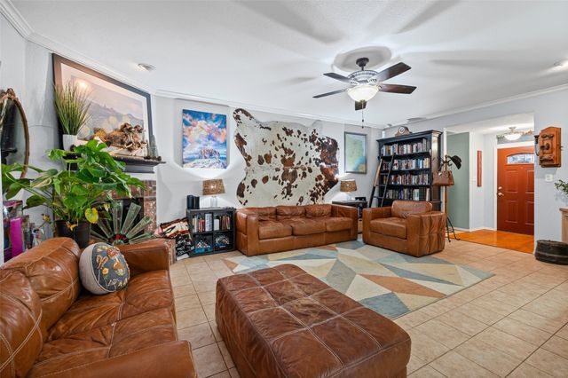 217 King Arthur Drive, Weatherford, TX 76086