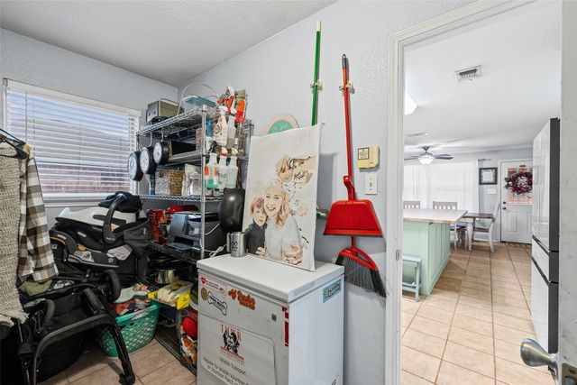 217 King Arthur Drive, Weatherford, TX 76086