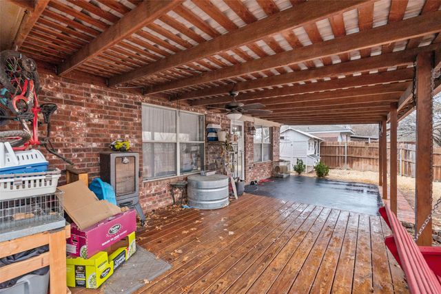 217 King Arthur Drive, Weatherford, TX 76086