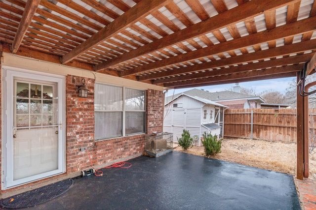 217 King Arthur Drive, Weatherford, TX 76086