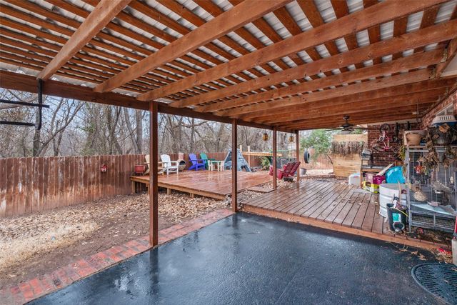 217 King Arthur Drive, Weatherford, TX 76086