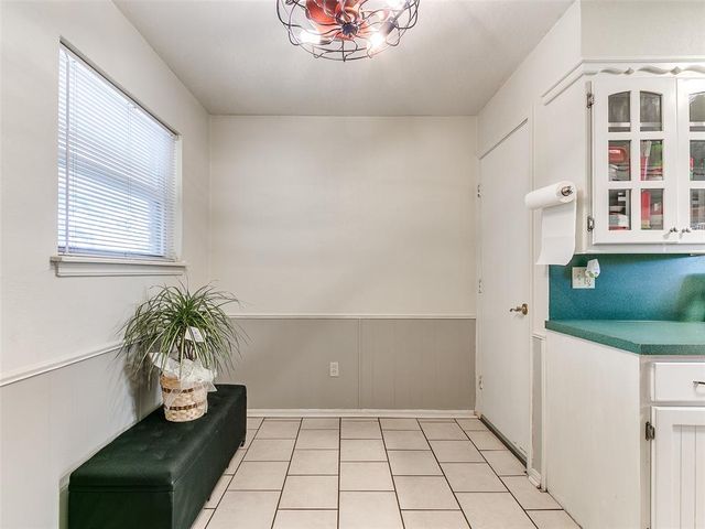 937 NW 19th Street, Moore, OK 73160