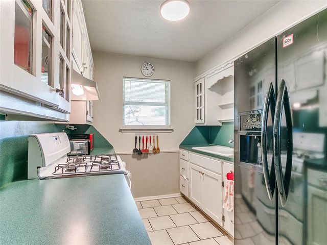 937 NW 19th Street, Moore, OK 73160