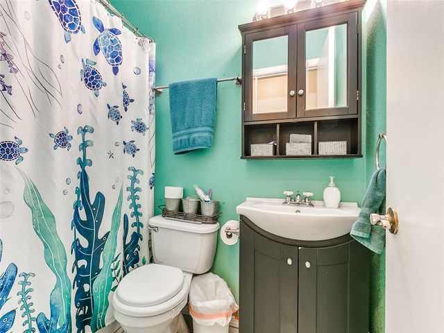 937 NW 19th Street, Moore, OK 73160