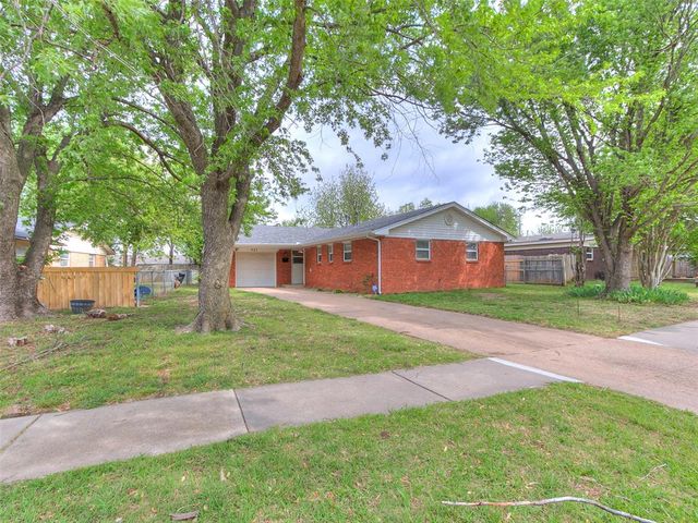 937 NW 19th Street, Moore, OK 73160