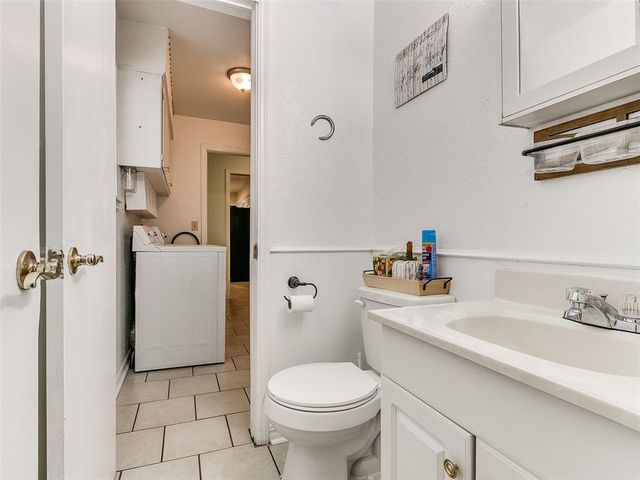 937 NW 19th Street, Moore, OK 73160