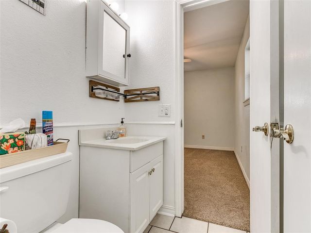 937 NW 19th Street, Moore, OK 73160