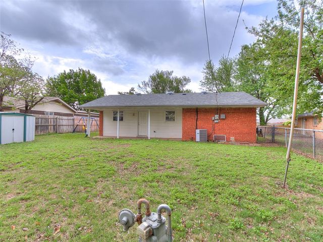 937 NW 19th Street, Moore, OK 73160