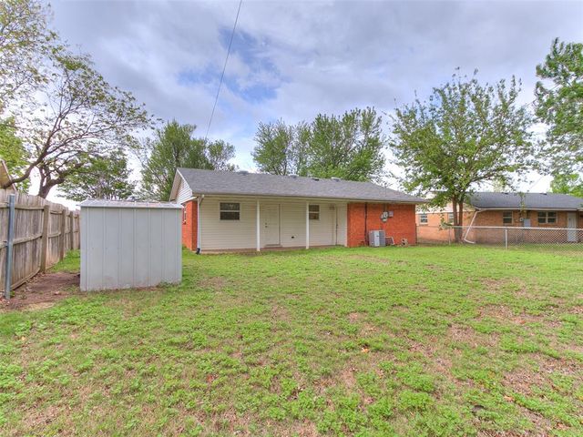 937 NW 19th Street, Moore, OK 73160