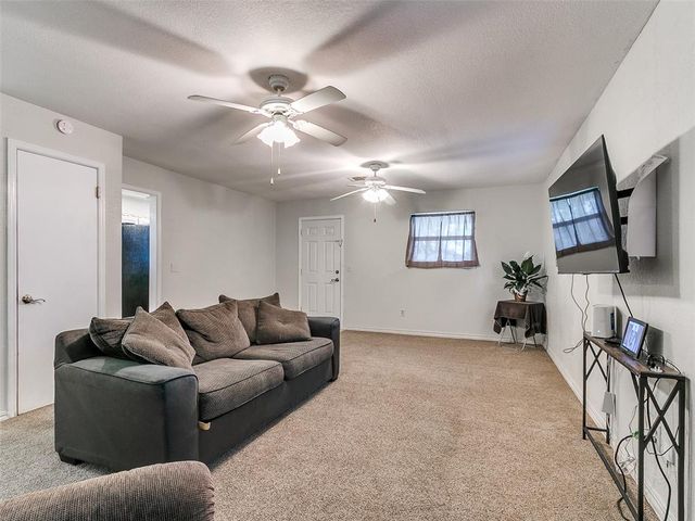 937 NW 19th Street, Moore, OK 73160