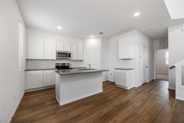 500 Municipal DR 106, Leander, TX 78641