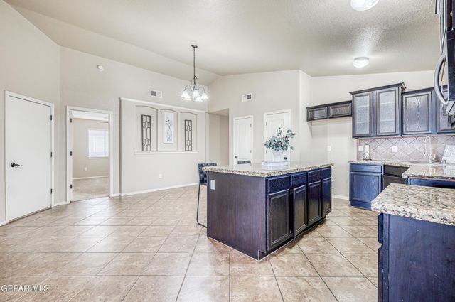13191 KESTREL Avenue, Horizon City, TX 79928