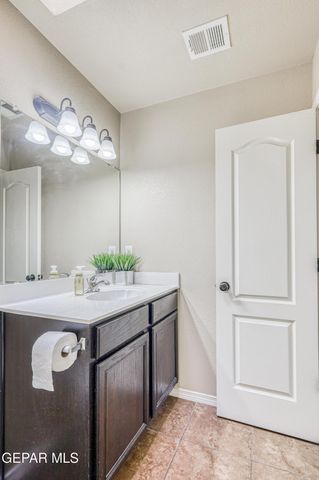 13191 KESTREL Avenue, Horizon City, TX 79928