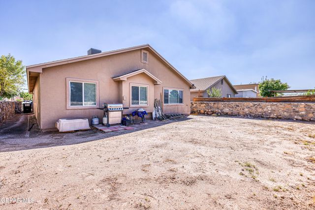 13191 KESTREL Avenue, Horizon City, TX 79928