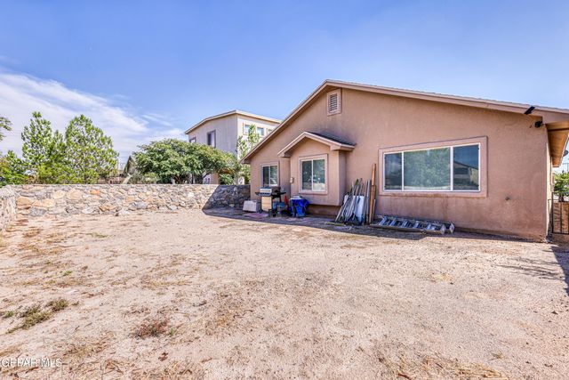 13191 KESTREL Avenue, Horizon City, TX 79928
