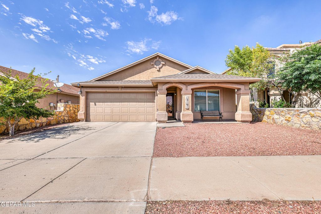 13191 KESTREL Avenue, Horizon City, TX 79928