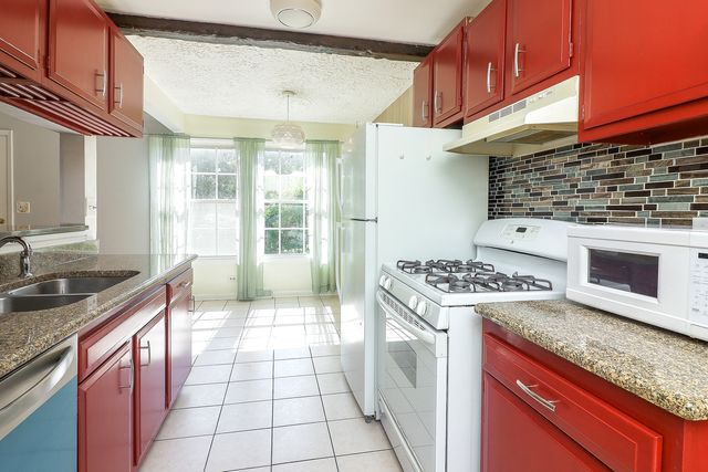 419 Sidney Avenue C, Glendale Heights, IL 60139