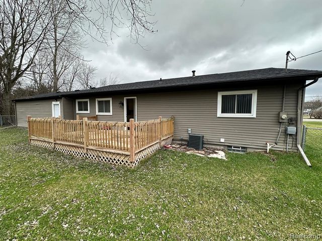 24739 Middlebelt Road, Farmington Hills, MI 48336