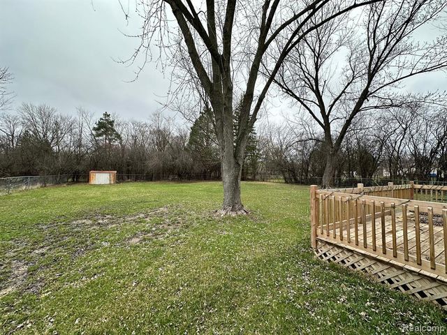 24739 Middlebelt Road, Farmington Hills, MI 48336