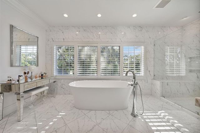 16607 AVILA BOULEVARD, Tampa, FL 33613