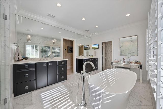 16607 AVILA BOULEVARD, Tampa, FL 33613