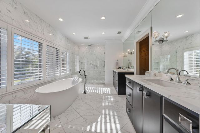 16607 AVILA BOULEVARD, Tampa, FL 33613