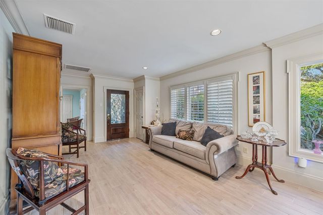 16607 AVILA BOULEVARD, Tampa, FL 33613