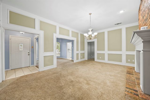 909 Valley View Avenue, Red Oak, TX 75154