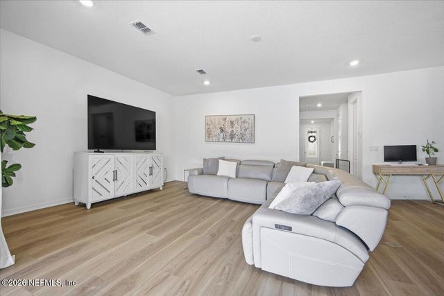 942 ROOSTER HOLLOW Way, Middleburg, FL 32068