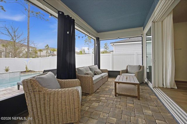 942 ROOSTER HOLLOW Way, Middleburg, FL 32068