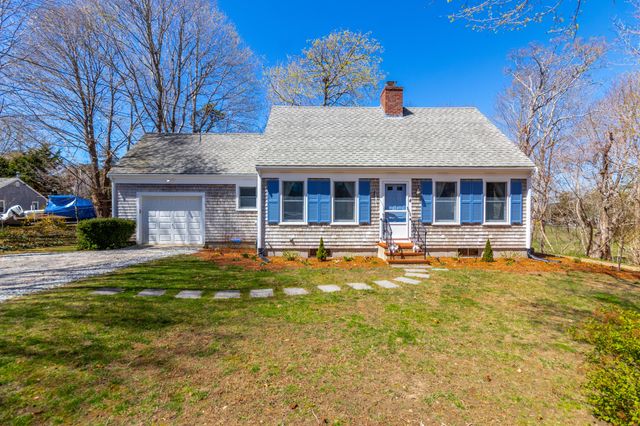 4 Quail Hill Road, Pocasset, MA 02559