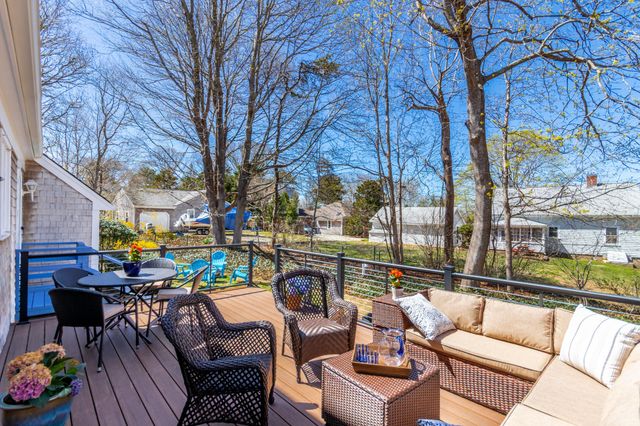 4 Quail Hill Road, Pocasset, MA 02559