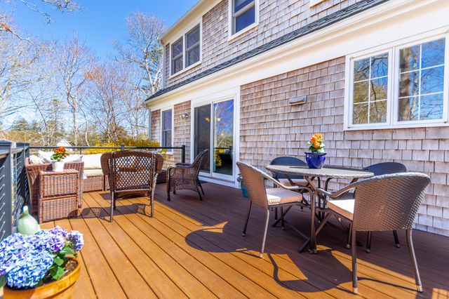 4 Quail Hill Road, Pocasset, MA 02559