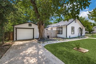 5415 Dartmouth Avenue, River Oaks, TX 76114