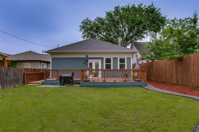 911 Woodlawn Avenue, Dallas, TX 75208