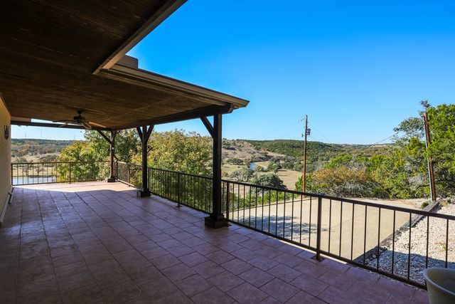 103 N Mount Haven Dr, Kerrville, TX 78028