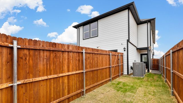 3120 MAPLE ORCHARD Lane, Fort Worth, TX 76140