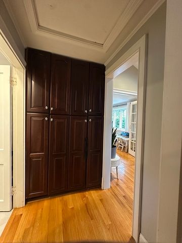 48 Juniper St, Billerica, MA 01821