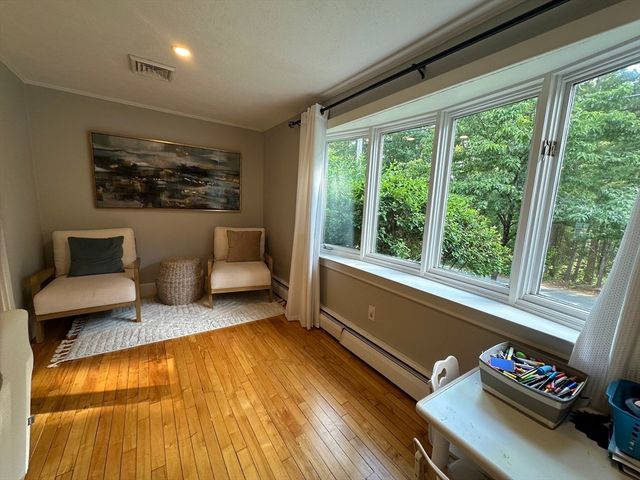 48 Juniper St, Billerica, MA 01821